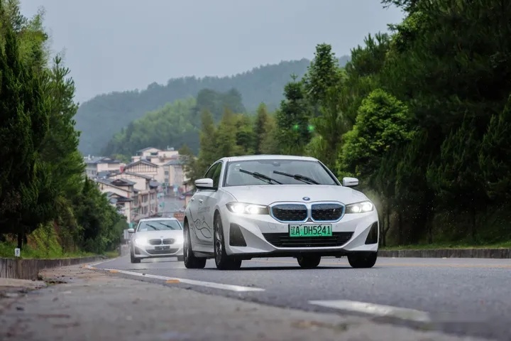 开电动宝马，品茶香茶韵，2023 BMW中国文化之旅再启程