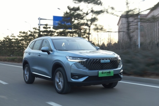 20万元SUV怎么选？自主混动还是合资燃油？