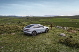 一起感受智能电动轿跑SUV的魅力 蔚来全新EC6正式上市