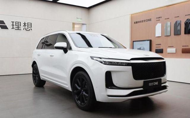 同为32.8万,特斯拉Model 3国产版和理想ONE选谁?