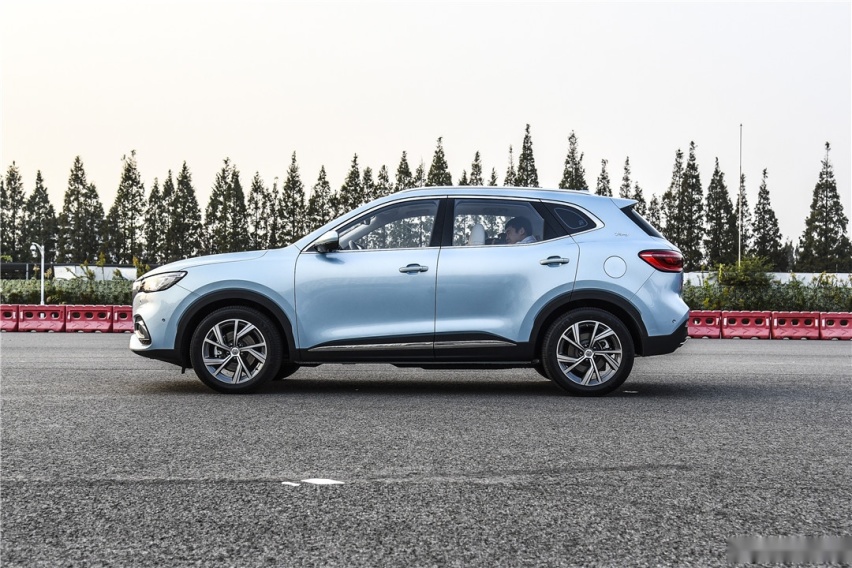 首款出口欧洲的中国插混SUV，实力如何？