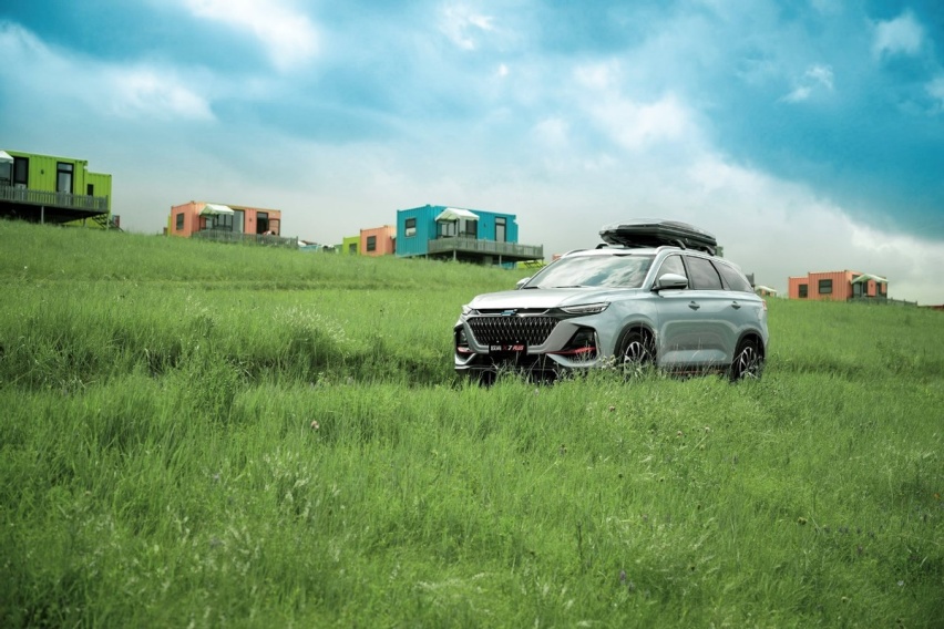 适合暑期自驾游的家用SUV，长安欧尚X7PLUS解锁舒适出行体验