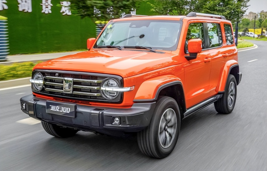 SUV不能越野？盘点四款越野型SUV，四驱性能出色，不输硬派越野