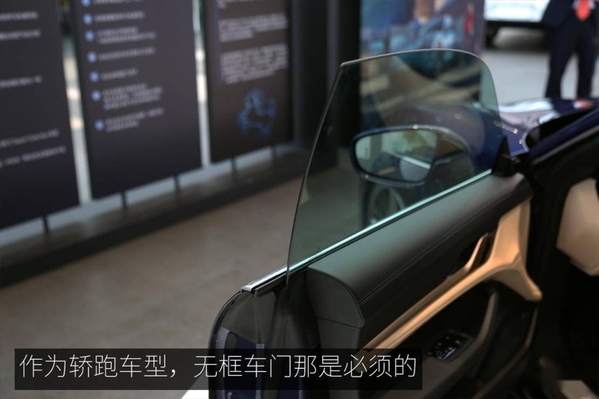 触电新生斯图加特骏马 保时捷Taycan Turbo静态体验