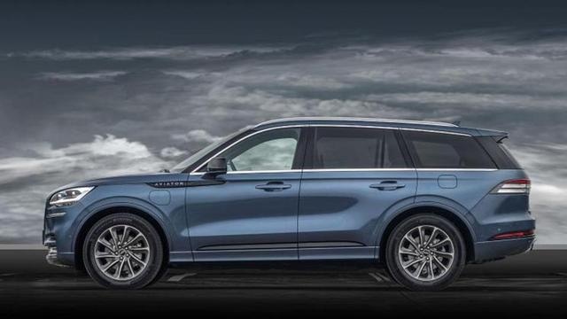3分钟看车圈：顶级SUV 劳斯莱斯库里南定制版预告图发布