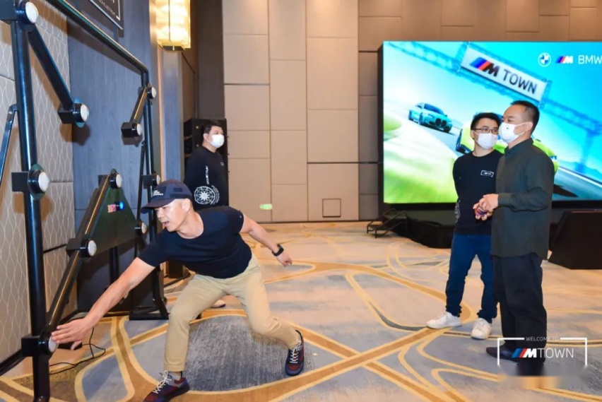 赛道深度体验全新宝马M3/4，详解赛道技能和精英驾驶模式！