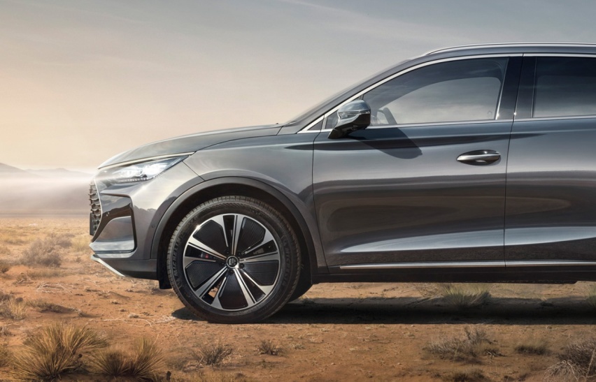 4.3秒破百的高性能SUV，比亚迪 唐DM-p今天来了！