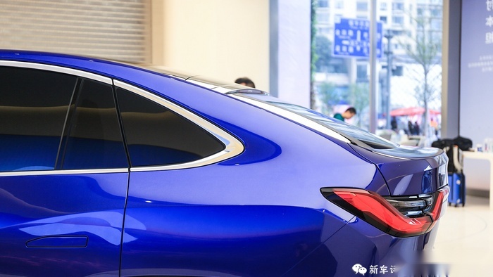 碾压Model Y！蔚来EC6破百4.7秒，特斯拉怕了吗？