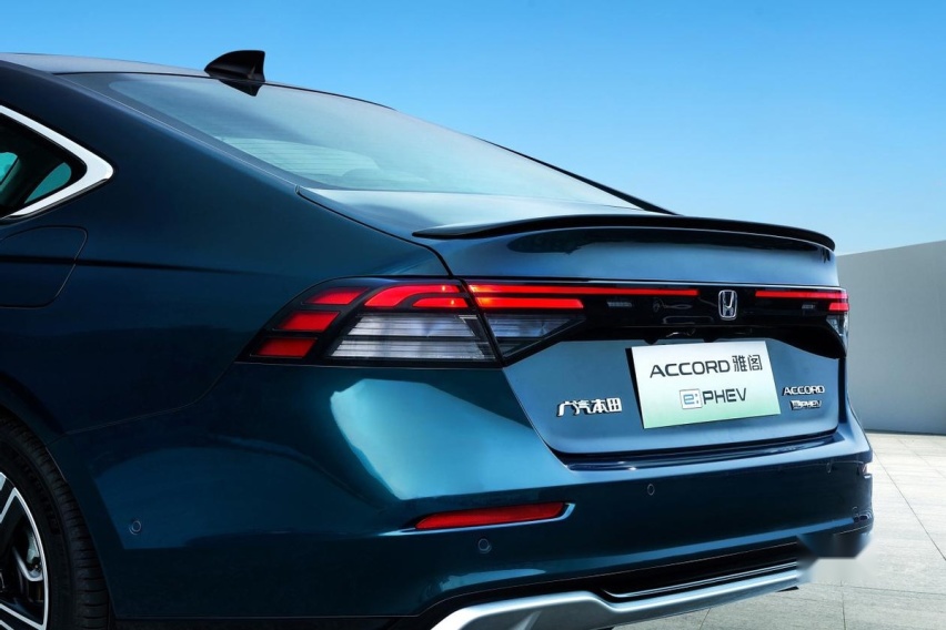 品质惊艳，试驾全新雅阁e：PHEV