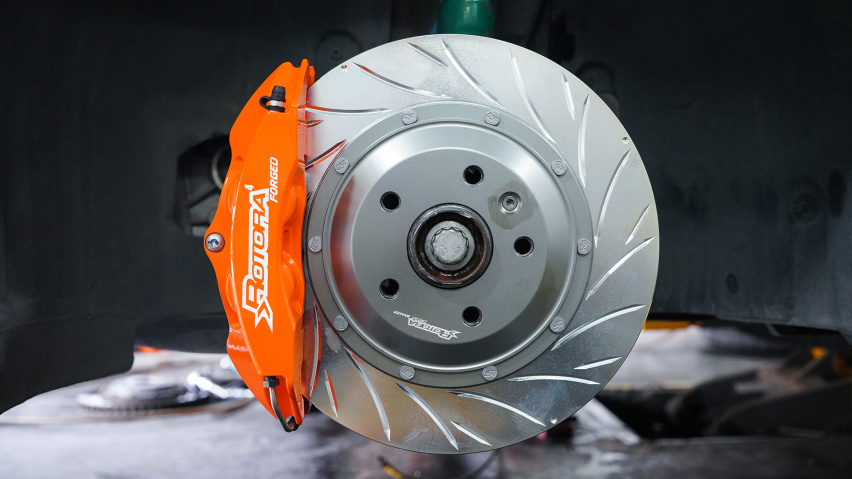 奥迪A3改装升级Rotora刹车 大四活塞卡钳RF403橙(前轮)