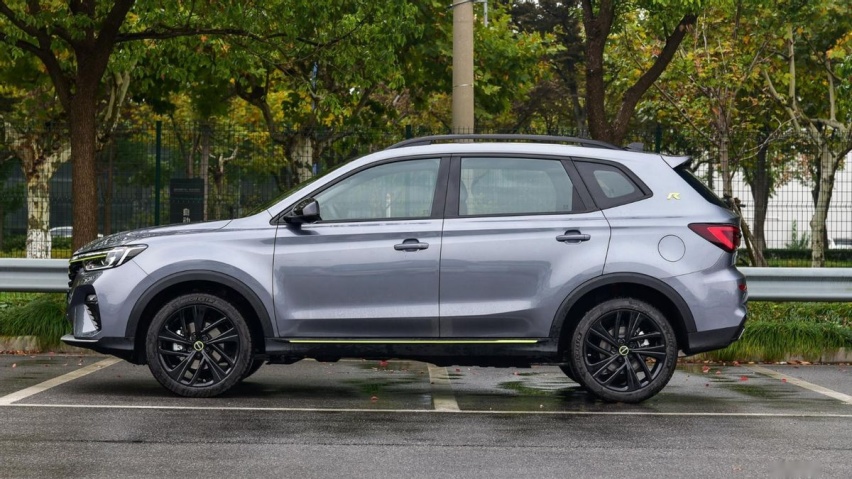 15万多就能买到插混版SUV？新款荣威RX5 ePLUS变了啥