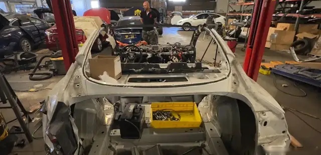 30万的特斯拉Model 3改成千万神车奔驰300SL，看完心动了！