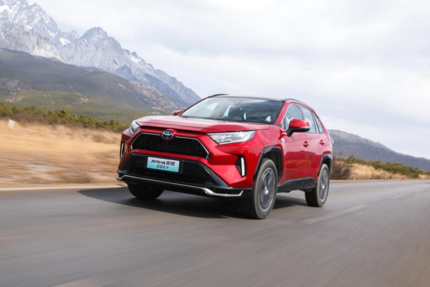 自带“Pro”属性，RAV4荣放双擎E+可满足你所有的需求