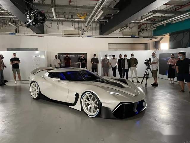 Veloqx Fangio F125 TDE亮相亚斯码头赛道