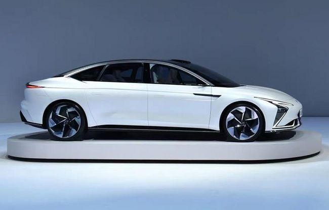 一周新车：ID.4 CROZZ、新奕跑来袭，智己汽车玩颠覆