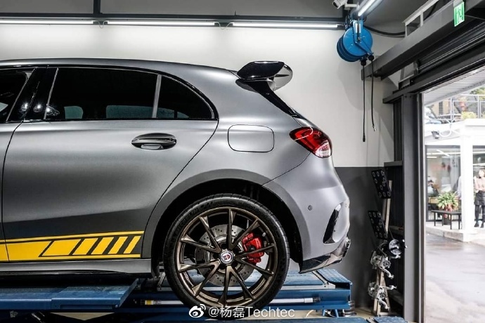 奔驰A45-S AMG 421马力刷ECU改装电脑德国Techtec