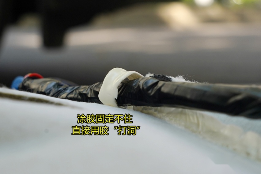 新奇骏拆解(3)车顶结构 锈迹斑斑的大新车！