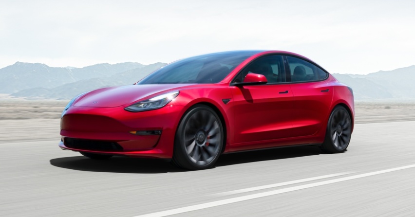 纯电轿车之争：欧拉闪电猫PK特斯拉Model 3，谁更胜一筹？