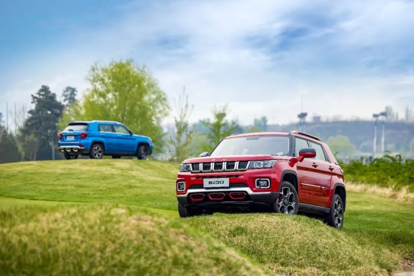 10万级北京越野全新承载式SUV  BJ30正式上市