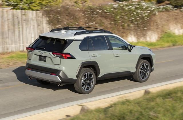 一丰新RAV4终亮相，外观平台大改，性格会大变吗？