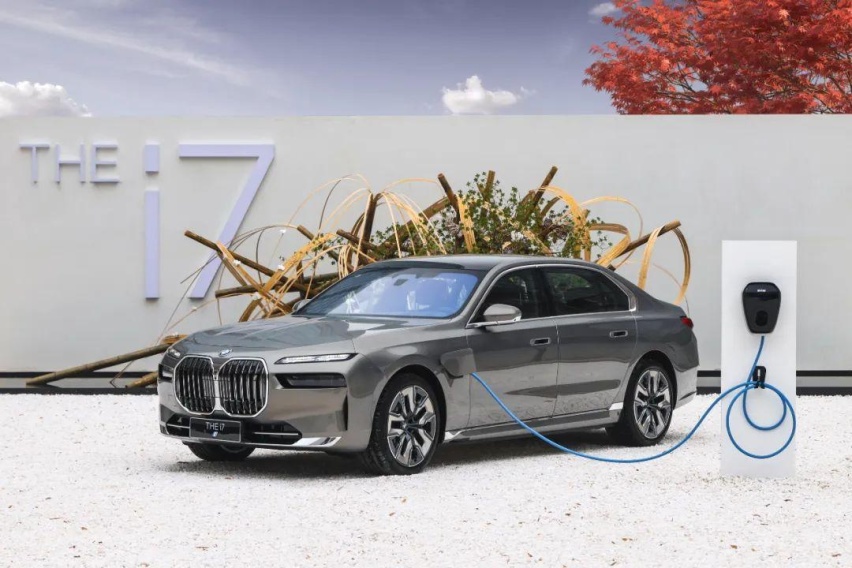 BMW i7驶向长期主义的可持续电动化未来｜Experience