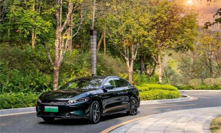 提车7天的汉EV千山翠自燃了 比亚迪的出镜率为何这么高？