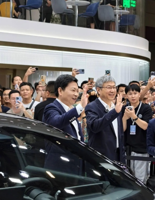 广州车展集齐华为“四界”，尊界不走量为何也能让江淮甘心追随？