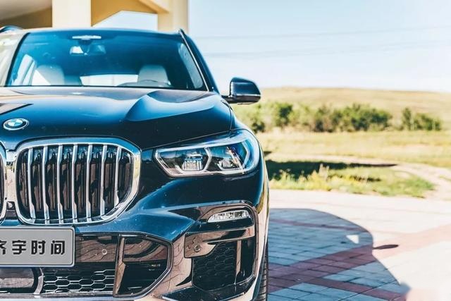 秉持运动、兼具豪华，全新一代BMW X5不再低调