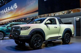聚焦成都车展：22.98万元！赛级皮卡V6火炮正式预售