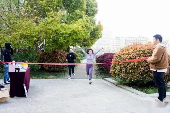 F7震撼上市！飞凡用户团一路奔赴，只为绽放！