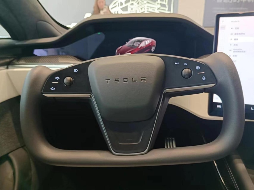 特斯拉Model S Plaid  智能性能双魔兽