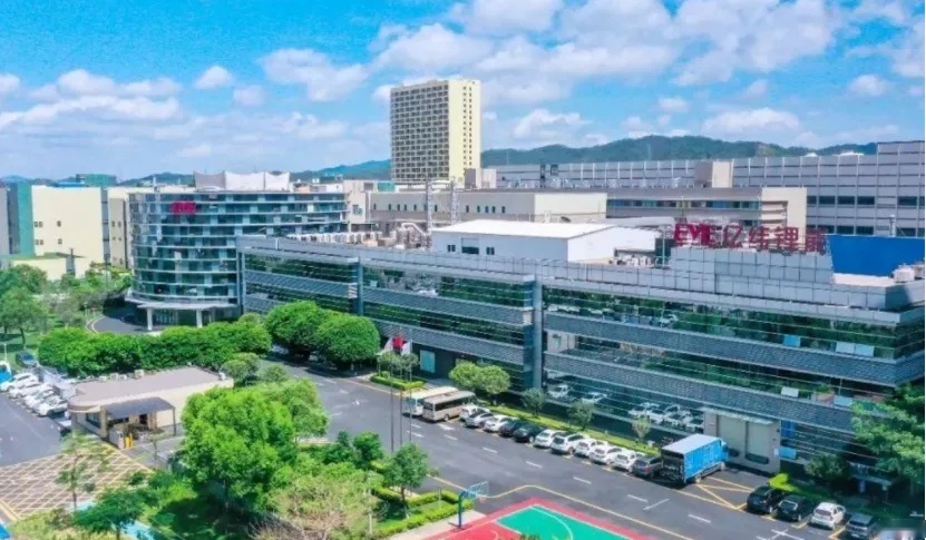 全新大众凌渡预告图发布;全新宝马M5路试谍照曝光