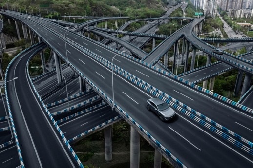 图1_阿维塔11城区NCA能够出色应对重庆复杂道路环境