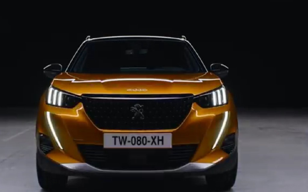 兼容三种动力2020款标致2008亮相车身长度比前一代长14厘米