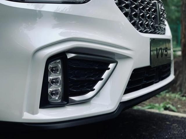 年轻座驾还能玩出什么新花样？2021款WEY VV5秀给你看