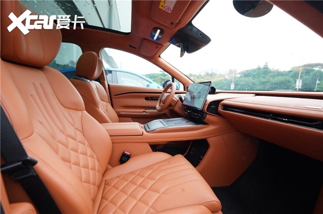 20万大五座纯电SUV:昊铂HT和小鹏G7,谁是你旅途的贴心伙伴?