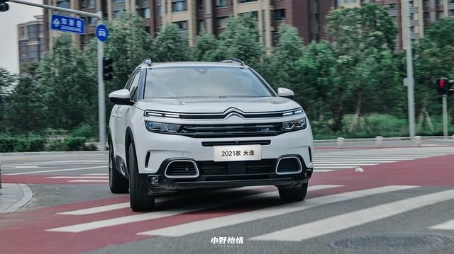 这台SUV开起来不一般，天逸 C5 AIRCROSS驾控体验强在哪？