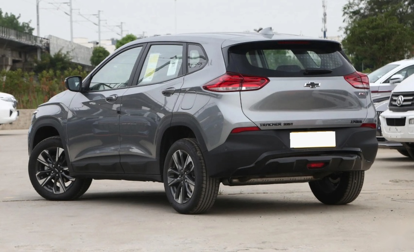 美系硬派SUV，10万多已上市！黑武士造型，全系1.5T+CVT