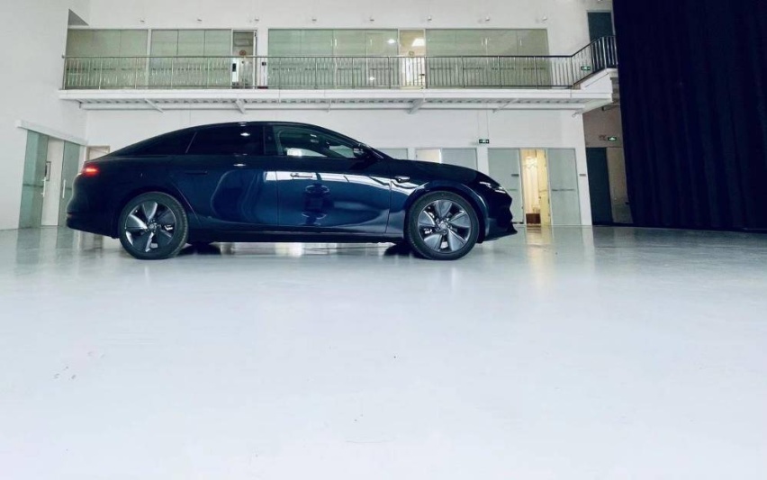 C位出道，零跑C01展现硬核实力丨新车