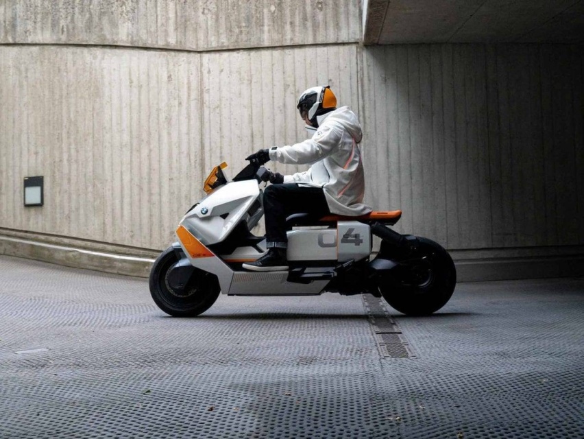 210218bmwsafetybike-7.jpg