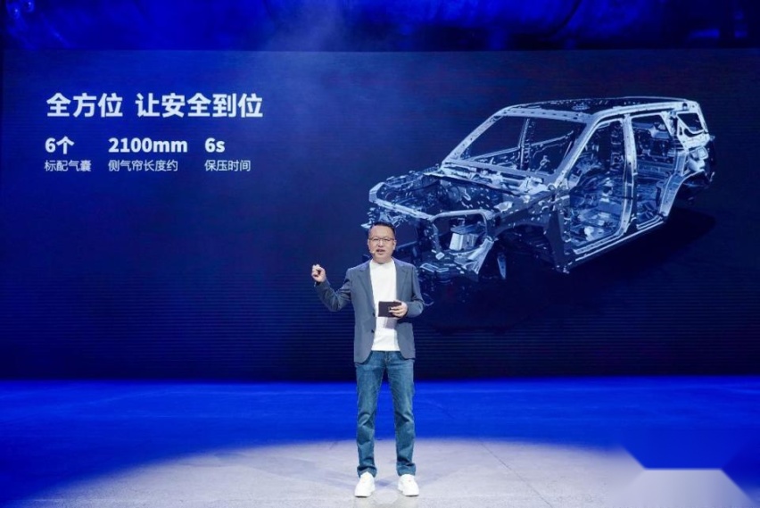 都市机能越野SUV 坦克400 Hi4-T正式上市