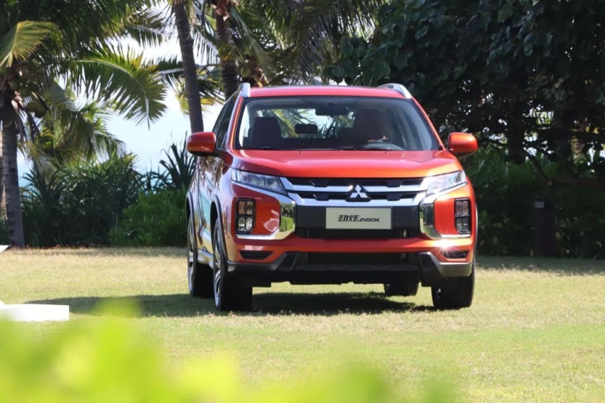 10万元，你选三菱劲炫还是自主合资SUV？它给出了答案！