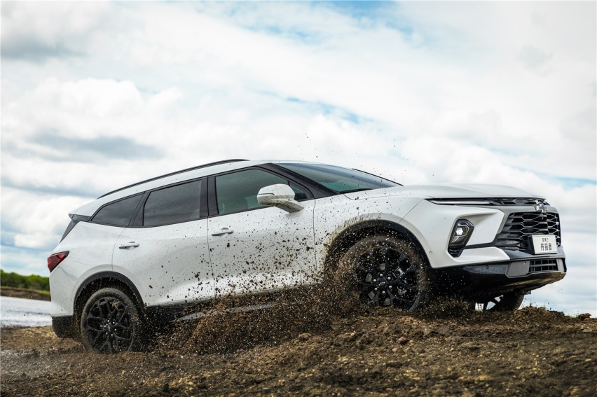 19万开走美式7座大型SUV，雪佛兰开拓者型版可太“行”了