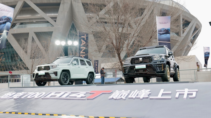 售42.80万元—70万元，坦克700 Hi4-T正式上市，国版大G来
