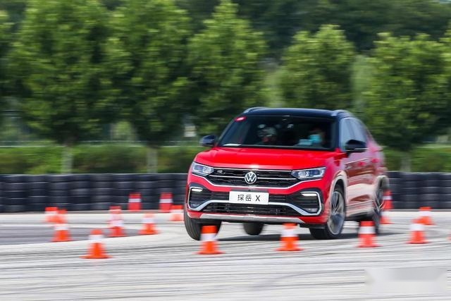 既然叫我轿跑SUV，那就露两手给你看看｜一汽-大众探岳X
