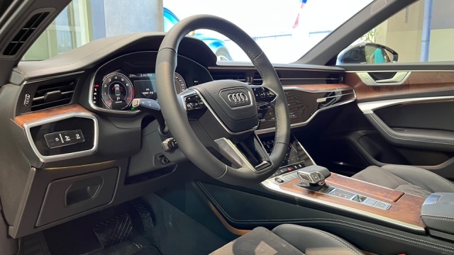 新奥迪A6L：2.0T养车要花3.6万/年，比宝马5系贵1千？