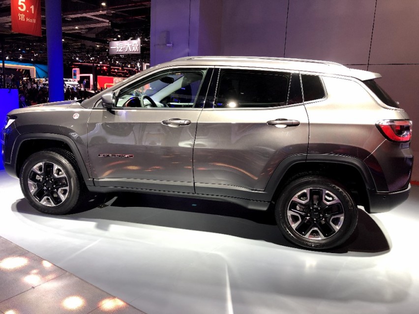 上海车展实拍——JEEP指南者