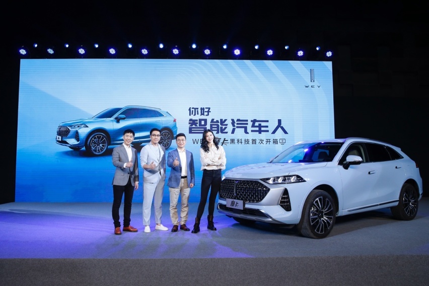 WEY摩卡黑科技开箱，挥手就能自动泊车，完全自动驾驶年内实现