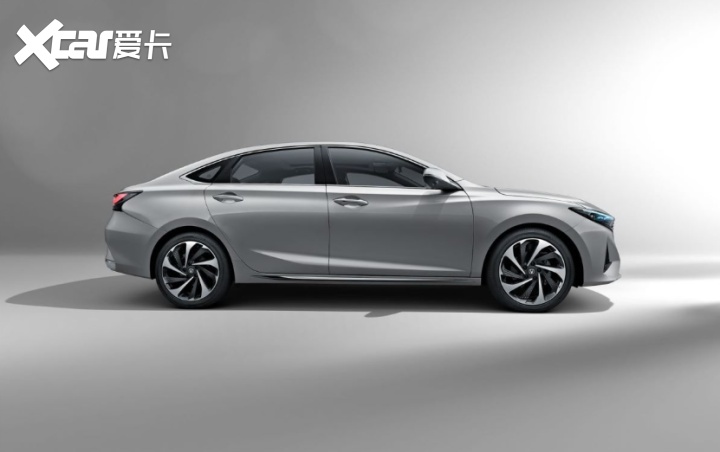 这台"安逸车",确实安逸!外形空间动力智能化都安逸!