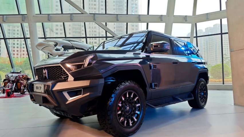 机甲风硬派SUV 体验猛士917 预售价70万元起的狠角色